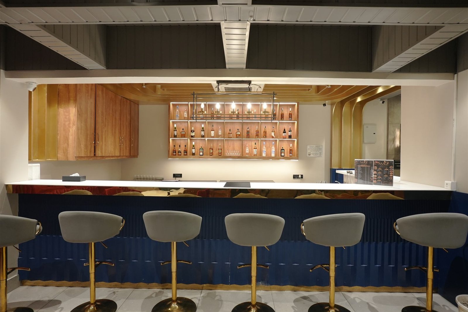 SAAQI rooftop bar